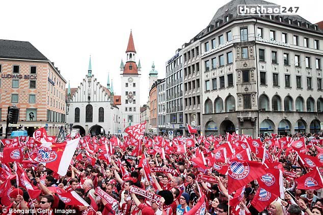 Bayern Munich tổ chức ăn mừng hoành tráng Bayern Munich, ăn mừng hoành tráng, Bayern Munich ăn mừng,Bayern Munich diễu hành,Đĩa bạc, Cúp QG Đức,Bundesliga,Bóng đá Đức, Hùm Xám xứ Bavaria
