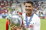 Ronaldo nhận thêm phiếu Quả bóng vàng 2016 Ronaldo nhận thêm phiếu Quả bóng vàng 2016