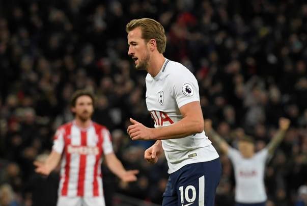 Kane cũng lập cú đúp cho Tottenham Kết quả bóng đá 10/12, kết quả Ngoại Hạng Anh, Kết quả Tottenham vs Stoke City, kết quả Real vs Sevilla