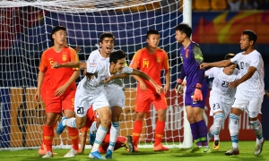 Trung Quốc thiết lập 'cú ăn ba' thảm hại trước Olympic 2020 Trung Quốc thiết lập 'cú ăn ba' thảm hại trước Olympic 2020