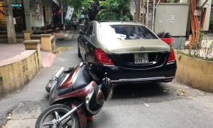 Tài xế Mercedes-Maybach S650 đánh người vì va chạm giao thông Tài xế Mercedes-Maybach S650 đánh người vì va chạm giao thông