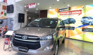 Giá xe Toyota Innova giảm 75 triệu đồng, quyết đầu Xpander Giá xe Toyota Innova giảm 75 triệu đồng, quyết đầu Xpander