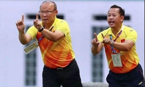 Phiên dịch viên – chìa khóa thành công của bóng đá Việt Nam và Thái Lan Phiên dịch viên – chìa khóa thành công của bóng đá Việt Nam và Thái Lan