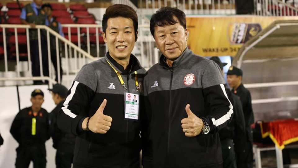 HLV Chung Hae Seong gặt hái thành công ngay mùa đầu dẫn dắt TP. HCM tại V-League 2019 HLV người Hàn Quốc, TP. HCM, Chung Hae Seong, V-League 2019, V-League