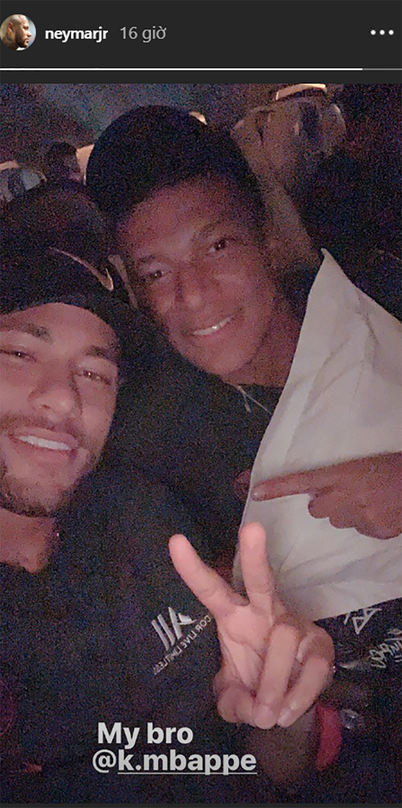 Hình ảnh được Neymar chia sẻ trên Instagram cá nhân Neymar, Mbappe, Mbappe đẩy Neymar, video Mbappe và Neymar, PSG, siêu cúp Pháp