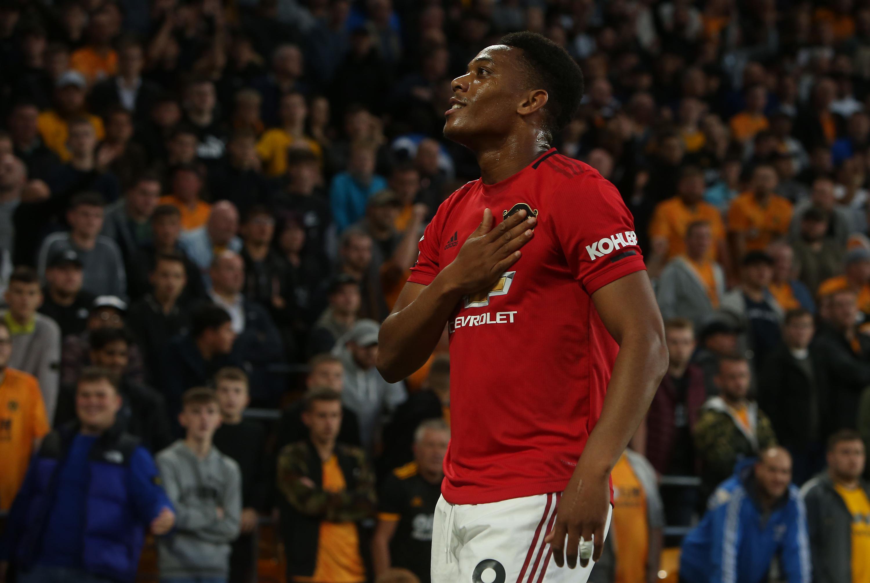 Martial thất vọng với trận hòa của MU. Ảnh: Man Utd MU, MU hòa Wolves, Martial, Martial văng tục, Man Utd, người hùng của MU, Ngoại hạng Anh