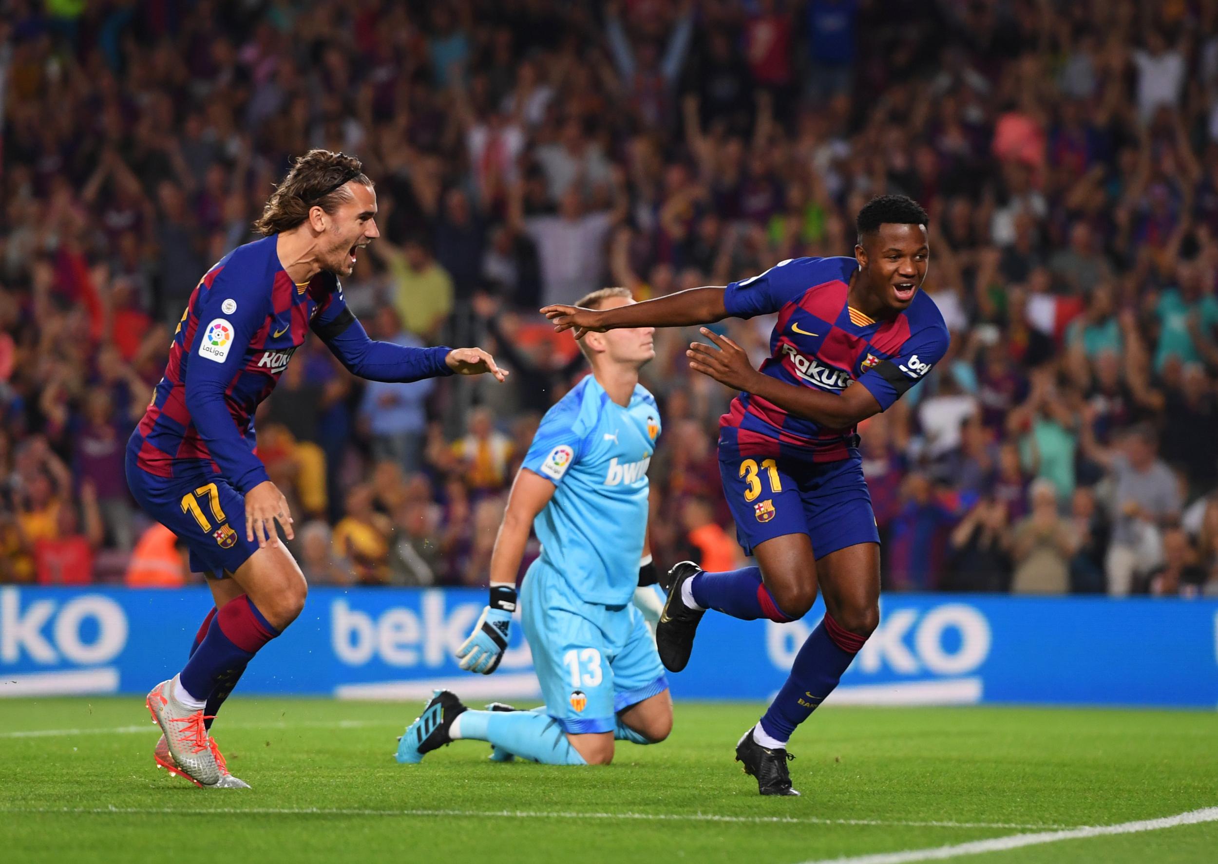 Dortmund và Barca rơi vào bảng tử thần ở Champions League. Ảnh: Standard Dortmund vs Barca, Champions League, cúp c1, Dortmund, Barca, Barcelona