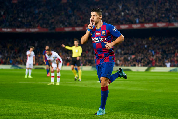 Luis Suarez cũng có cho riêng mình 1 bàn thắng. Ảnh: Getty barcelona vs Mallorca Messi hattrick