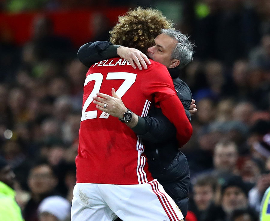 Cả 2 có quan hệ tốt khi còn ở MU. Ảnh: Getty. Mourinho mua hoc tro cu Mu