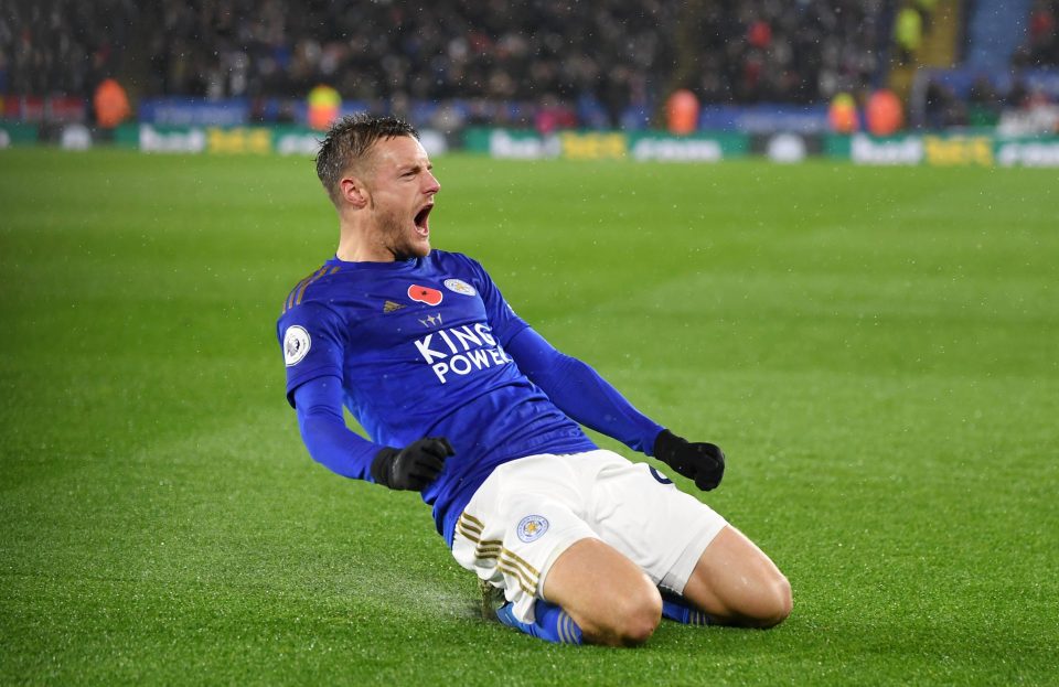 Phong độ của Vardy là không thể ngăn cản. Ảnh: Getty. Vardy san bang ky luc MU