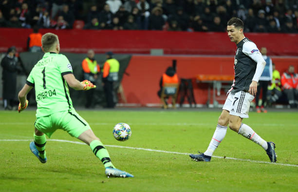 Bàn thắng mở điểm của Ronaldo. Ảnh: Getty ronaldo bi tum co