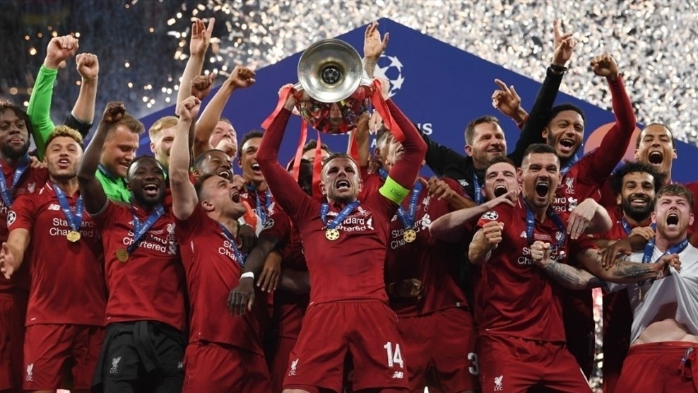 Lữ đoàn đỏ đã có một năm đại thành công. Ảnh: UEFA henderson xuat sac nhat