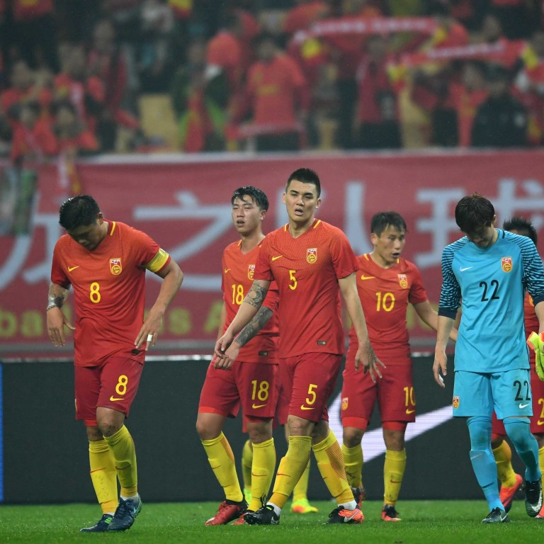 Bóng đá Trung Quốc đang chìm trong khủng hoảng. Ảnh: Sina Sport trung quoc bi chi trich