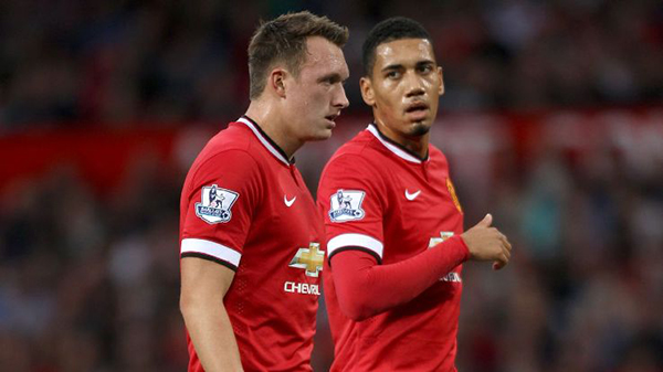 Smalling hết đường về MU. Ảnh: Getty Tin chuyển nhượng ngày 18/11, chuyển nhượng ngày 18/11, tin chuyển nhượng, chuyển nhượng, chuyển nhượng mới nhất, chuyển nhượng barca, chuyển nhượng MU, chuyển nhượng arsenal