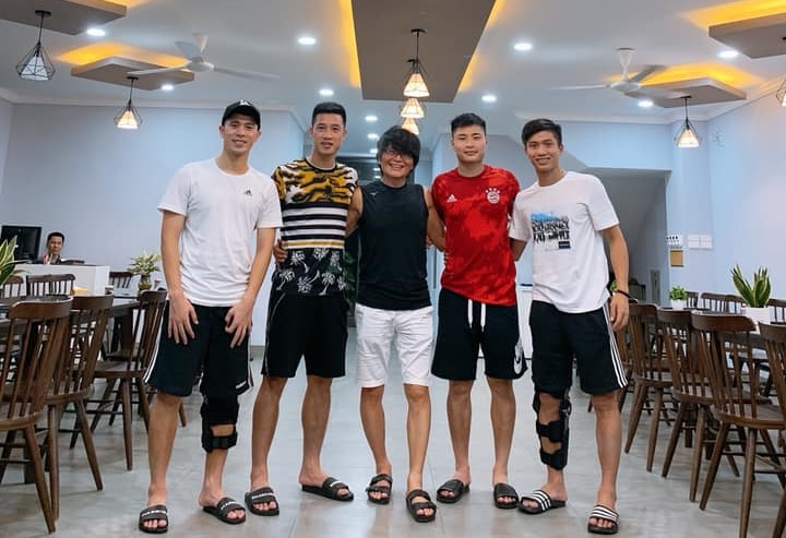 Huy Hùng chia tay bác sĩ Choi, Đình Trọng và Văn Đức