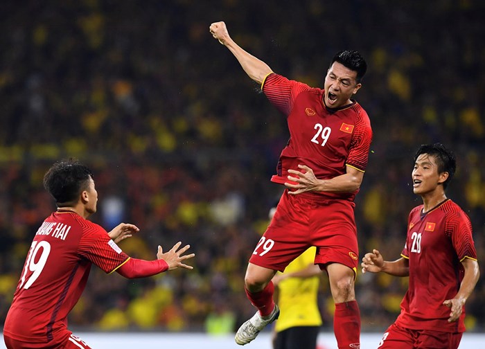 Huy Hùng là 'người hùng' ĐT Việt Nam tại chung kết lượt đi AFF Cup 2018