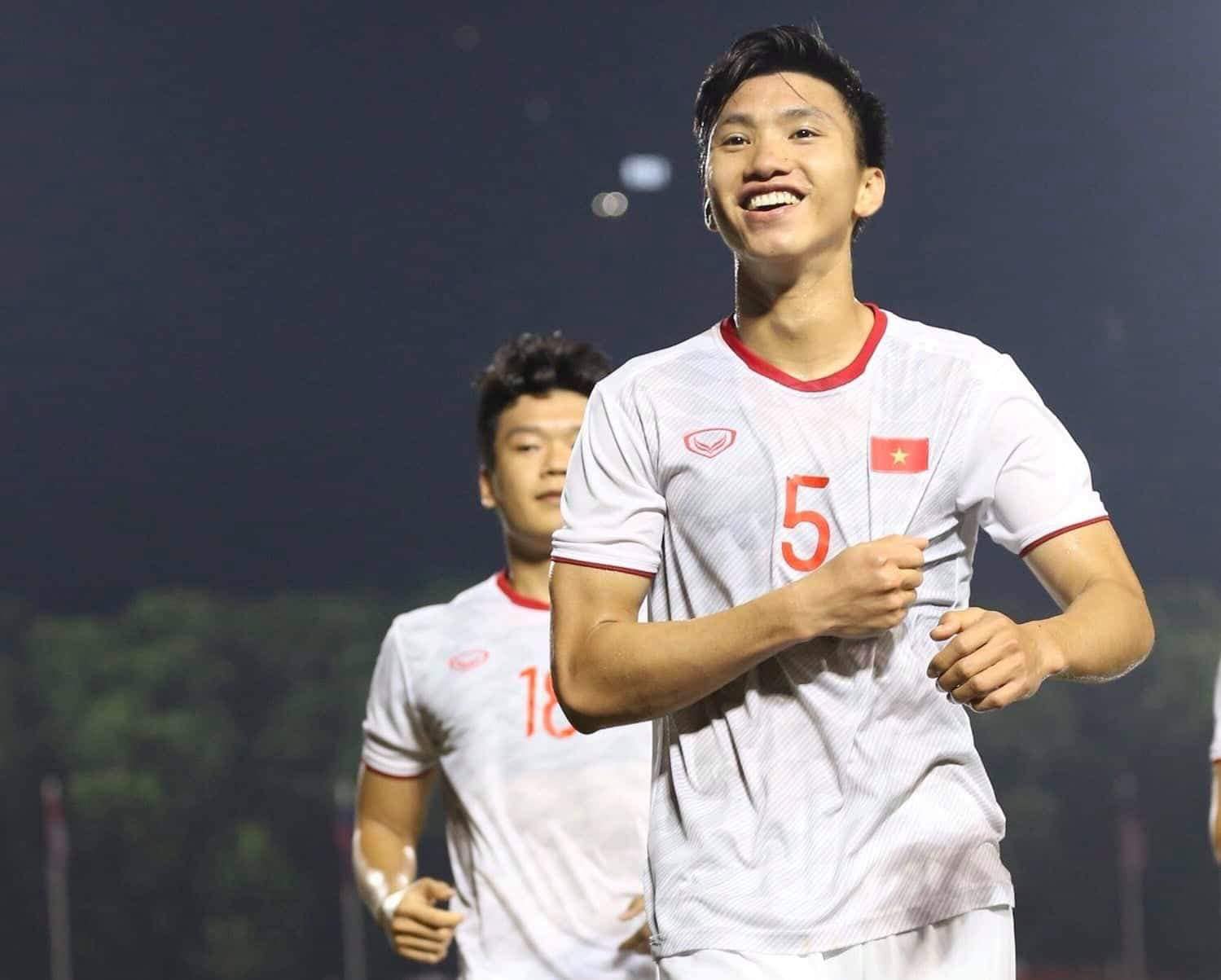 Văn Hậu nhiều khả năng được đá chính cho Heerenveen. van hau sea games 30