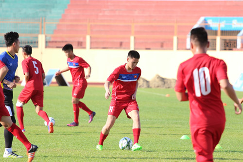 Tony Tuấn Anh trong thời gian tập cùng U20 Việt Nam Tony Tuấn Anh, Alexander Dang, Park Hang Seo, U23 Việt Nam, Việt kiều