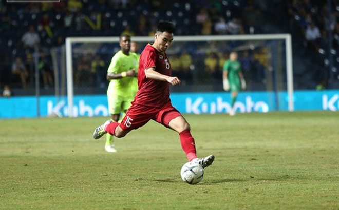 Pha lập công của Đức Huy khiến các CĐV liên tưởng đến bàn thắng của Ronaldo tại WC 2002 Đức Huy, đức huy ghi bàn, việt nam vs curacao, chung kết king's cup 2019, hlv park hang seo