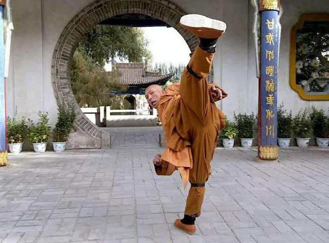 Uy tín của ông đã sụt giảm sau loạt ảnh ăn nhậu bị phát tán trên mạng đệ nhất hộ pháp thiếu lâm, 72 tuyệt kỹ thiếu lâm, từ hiểu đông, từ hiểu đông là ai, tu hieu dong vs la cuong, tu hieu dong vs nguy loi, từ hiểu đông điền dã