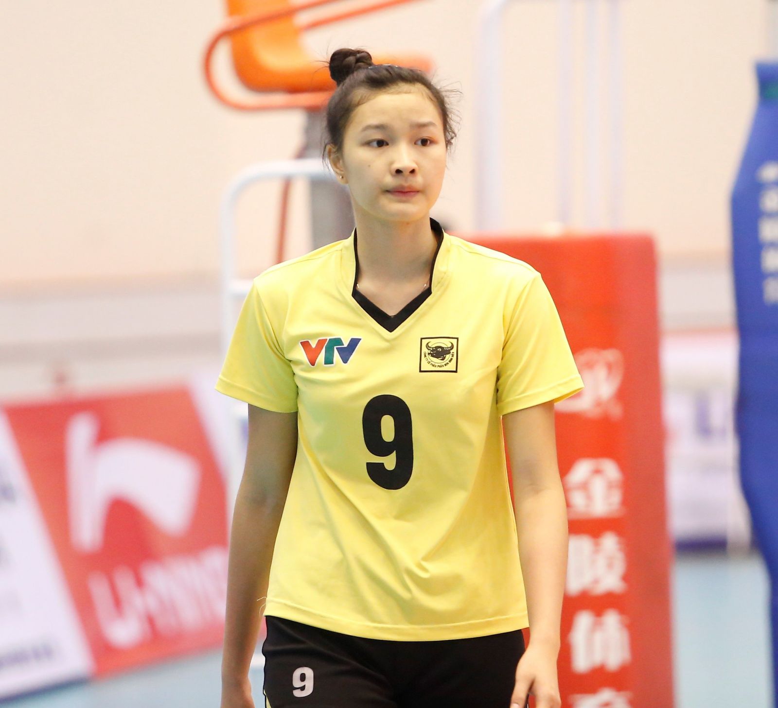 Hoa khôi Kim Thanh thi đấu với vai trò Đối Chuyền ở cả 3 set hoa khôi kim thanh, hot girl bóng chuyền, hoa khôi bóng chuyền, hot girl bóng chuyền nữ việt nam