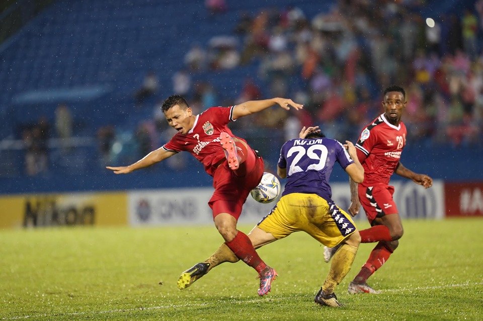 Pha phạm lỗi với Văn Đại dẫn đến quả Penalty cho Hà Nội FC fox sports asia, chung kết AFC Cup 2019, bình dương vs hà nội fc, Văn Quyết