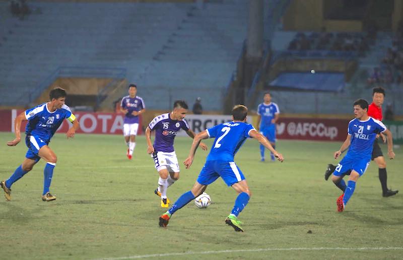 Quang Hải toả sáng rực rỡ trong chiến thắng ở trận lượt đi của Hà Nội FC. Ảnh: Kiên Lê hà nội fc, hà nội vs altyn asyr, bán kết afc cup, bán kết lượt về afc cup, altyn asyr, afc cup 2019