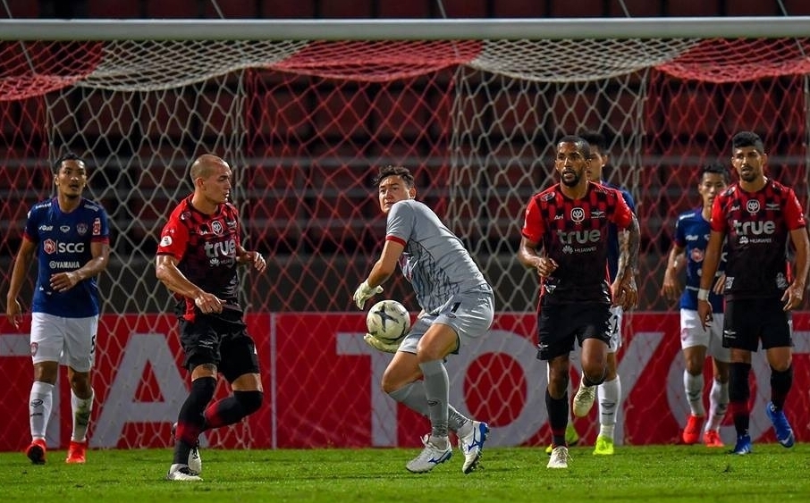 Đặng Văn Lâm sẽ trở về Việt Nam để hội quân cùng ĐTQG Kết quả Trat vs Muangthong, đặng văn lâm, thai league 2019, bxh thai league, trực tiếp muangthong