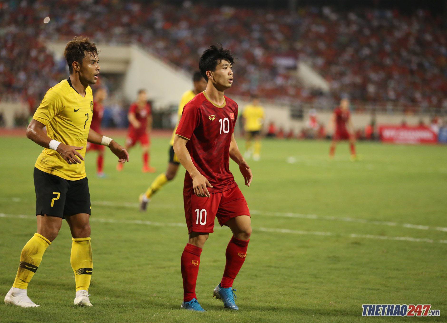 Công Phượng đá chính trong trận đấu gặp Malaysia. Ảnh: Kiên Lê Việt Nam vs UAE, vòng loại world cup 2022, tiến linh, quang hải, hlv phạm minh đức