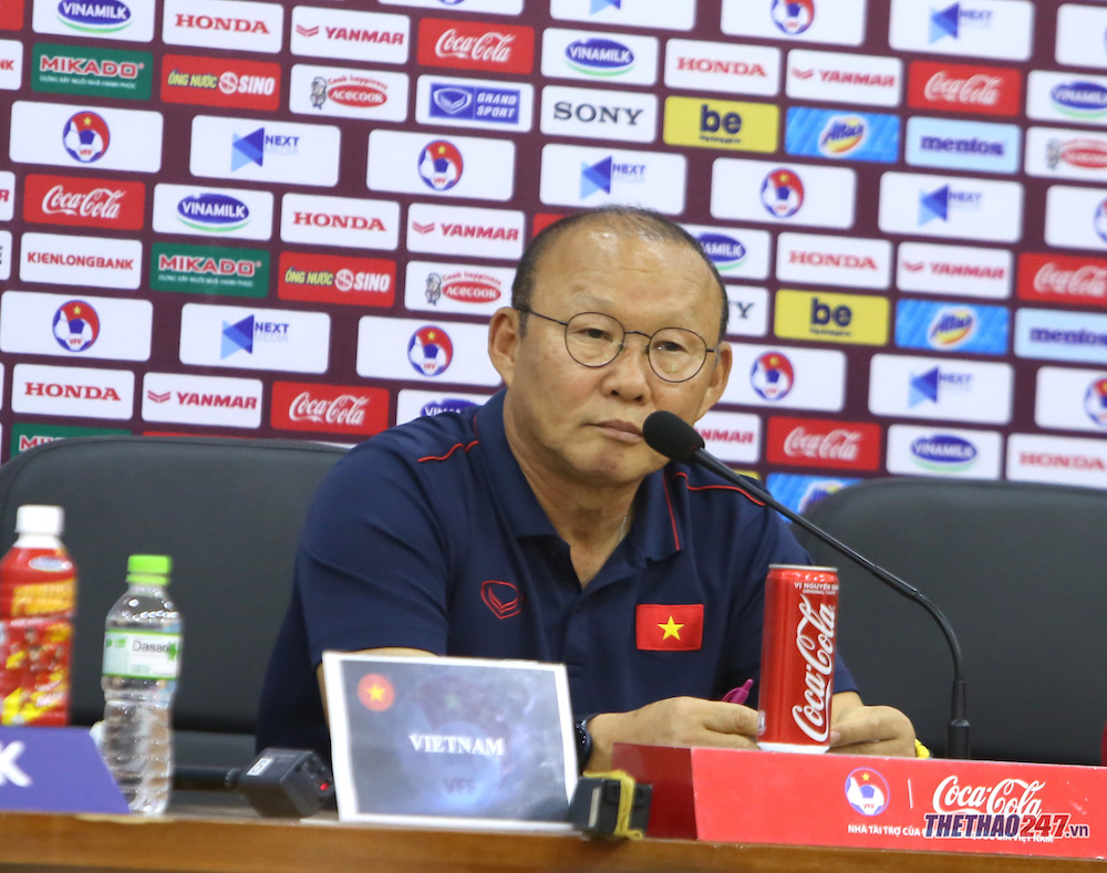 Ảnh: Kiên Lê việt nam vs thái lan, vòng loại world cup 2022, vl wc 2022, akira nishino, đội tuyển việt nam, đội tuyển thái lan, park hang seo