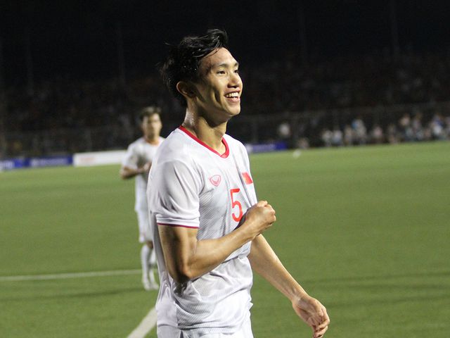 Văn Hậu lập cú đúp trong trận chung kết SEA Games 30 doan van hau