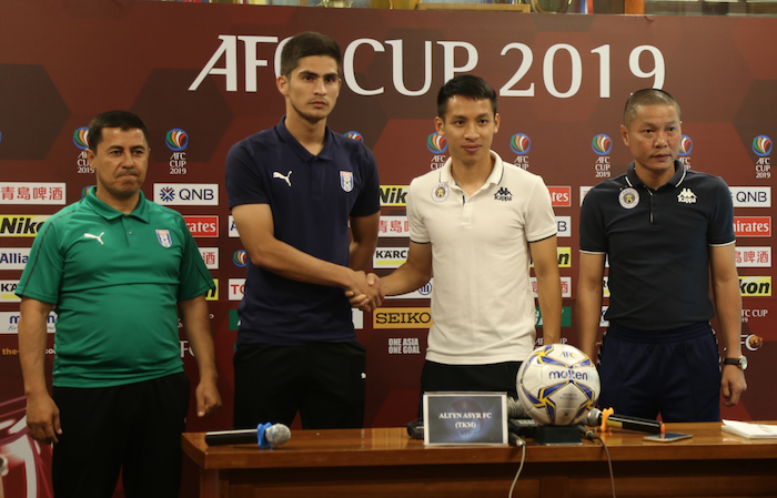 HLV Chu Đình Nghiêm hướng tới chiến thắng trước Altyn Asyr. Ảnh: Thế Trung Hà Nội vs Altyn Asyr, hlv chu dinh nghiem, turkmenistan, ha noi, afc cup