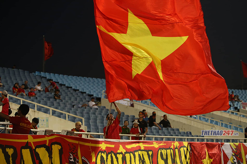 Ảnh: Lê Thành viet nam 1-0 malaysia, ket qua viet nam vs malaysia, vong loai world cup, quang hai