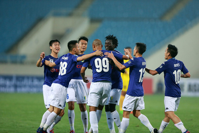 Hà Nội FC bất bại liên tiếp 10 trận. clb hà nội
