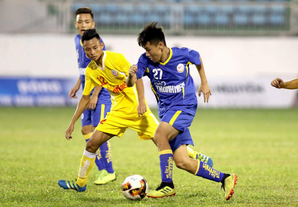 U19 Phú Yên và U19 Bình Dương chuẩn bị bước vào trận đấu quan trọng u19 quoc gia