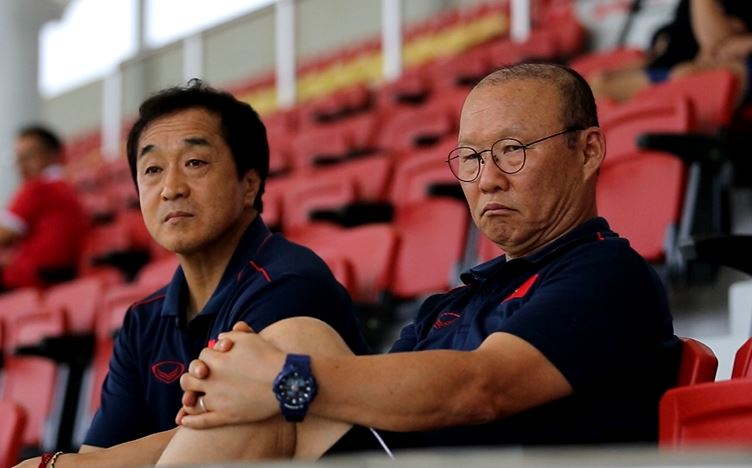 Thầy Park đang chờ đợi kết quả bốc thăm Vòng loại thứ 2 World Cup 2022 khu vực châu Á để dễ dàng hơn cho việc đặt ra mục tiêu và cam kết của mình với BĐVN. Ảnh: Ngọc Bảo park hang seo