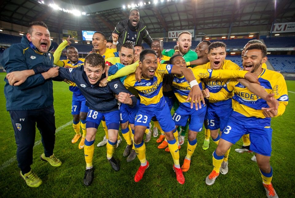 Jason Pendant (23) trong màu áo Sochaux cầu thủ gốc việt, đội bóng pháp xuống hạng, ligue 1, ligue 2, giải bóng đá pháp,