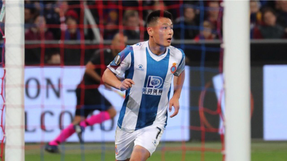 Wu Lei tạo nên cột mốc lịch sử tại Europa League - Ảnh: MARCA Wu Lei, Ronaldo Trung Quốc, sao Trung Quốc, sao nhập tịch Trung Quốc, Europa League, sao Trung Quốc ghi bàn tại Europa League