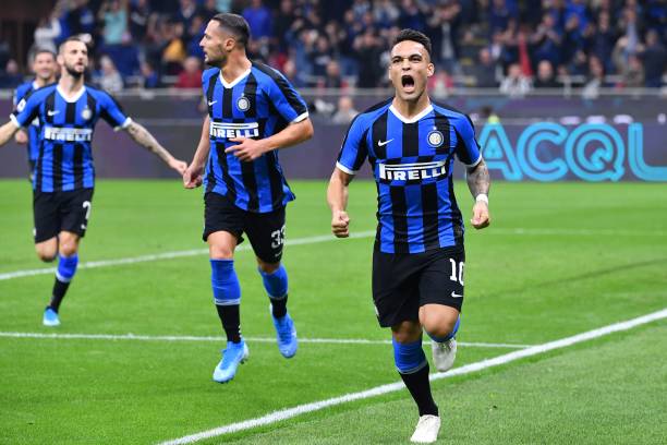Lautaro ăn mừng bàn gỡ hòa cho Inter - Ảnh: Getty Juventus đã đánh bại Inter với vai trò rất lớn của những người Argentina, cùng xem qua điểm số các cầu thủ, xem xem ai la người nhận danh hiệu xuất sắc nhất trận đấu này.