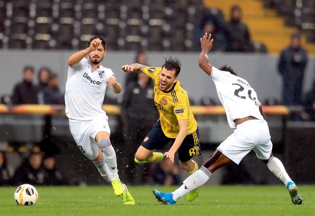 Ceballos khiến cơn đau đầu của Emery dữ dội hơn - Ảnh: Getty Leicester vs Arsenal, Xhaka, chấn thương Arsenal, Arsenal, Pháo thủ, ltd Ngoại hạng Anh, Premier League