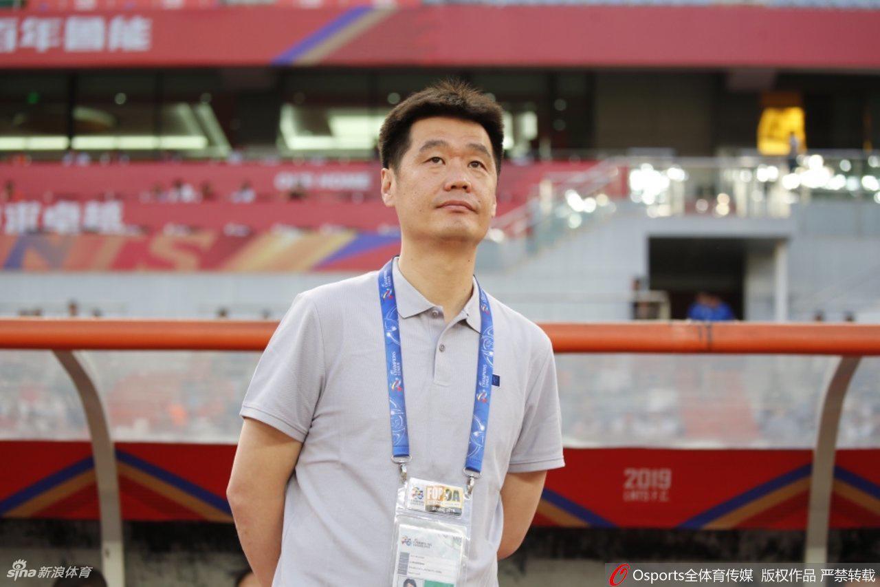 Li Xiaopeng là HLV nội có trình độ, sự ổn định và kinh nghiệm - Ảnh: SINA Vòng loại World Cup 2022, VL World Cup 2022, ĐT Trung Quốc, Lippi, HLV thay Lippi, Lippi từ chức