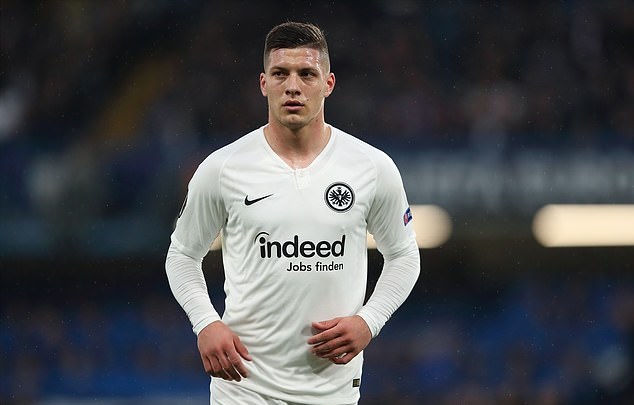 Luka Jovic chính thức gia nhập Real Madrid Chuyển nhượng real madrid, tin chuyển nhượng, chuyển nhượng 4/6, real madrid, luka jovic, ronaldo, bale