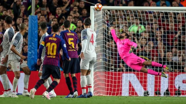 Cú sút phạt của Messi vào lưới Liverpool là bàn thắng đẹp nhất C1 do người hâm mộ bình chọn messi, ronaldo, cr7, cristiano ronaldo, messi vs ronaldo, ronaldo vs messi, ronaldo messi, messi vs liverpool, ronaldo vs mu, bàn thắng đẹp nhất c1, bàn thắng đẹp nhất c1 2019, barca, juventus, mu, liverpool