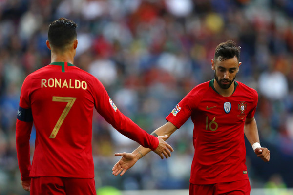 Bruno Fernandes là đồng đội của Ronaldo trong màu áo ĐT Bồ Đào Nha Tin chuyển nhượng, chuyển nhượng tối 20/7, chuyển nhượng 20/7, chuyển nhượng bóng đá, chuyển nhượng bóng đá hôm nay, chuyển nhượng mu, man utd, chuyển nhượng arsenal, chuyển nhượng barca, chuyển nhượng inter, chuyển nhượng tottenham, Eriksen, Nainggolan, trung quốc, Bruno Fernandes