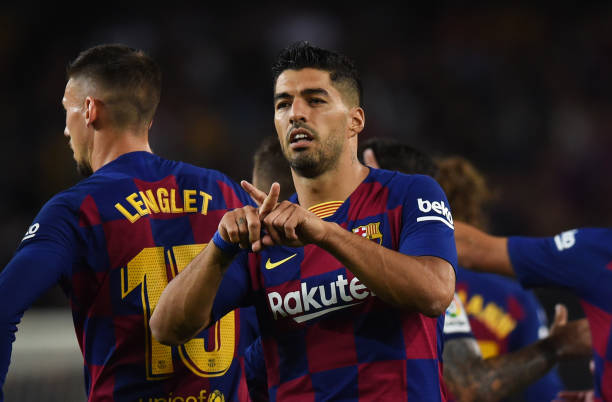 Dù vào sân từ băng ghế dự bị nhưng Suarez vẫn đóng góp cú đúp. Ảnh: Getty Images Kết quả barca vs valencia, barca vs valencia, kết quả la liga, kết quả bóng đá tây ban nha, barca, valencia