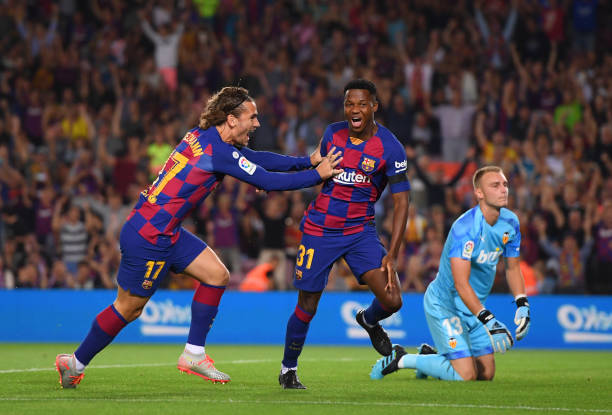 Tiền đạo trẻ Fati mở màn cho chiến thắng của Barca. Ảnh: Getty Images Kết quả barca vs valencia, barca vs valencia, kết quả la liga, kết quả bóng đá tây ban nha, barca, valencia