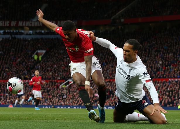 Ở vòng đấu trước, MU và Liverpool đã bất phân thắng bại. Ảnh: Getty Images lịch thi đấu ngoại hạng anh, ngoại hạng anh 2019/20, ltđ nha, lịch thi đấu nha, lịch thi đấu ngoại hạng anh vòng 10