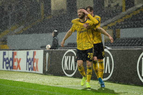 Mustafi mở tý số cho Arsenal. Ảnh: Getty Images Kết quả Vitoria vs Arsenal, Vitoria vs Arsenal, Kết quả Cúp C2