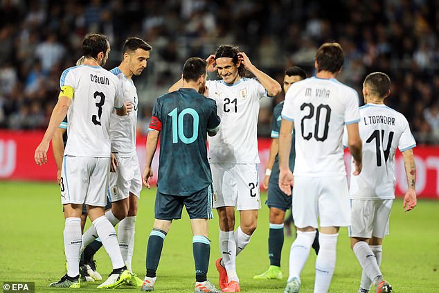 Messi, Cavani, Messi cavani, argentina vs uruguay, messi barca, messi argentina, messi đánh nhau
