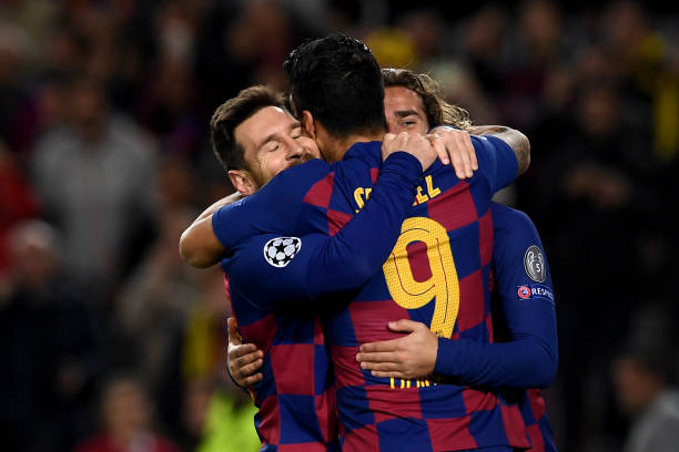 Lần hiếm hoi Messi, Suarez và Griezmann cùng nhau ghi bàn trong 1 trận đấu. Ảnh: Getty Images Kết quả Barca vs Dortmund, Barca vs Dortmund, Kết quả C1, Kết quả Cúp C1
